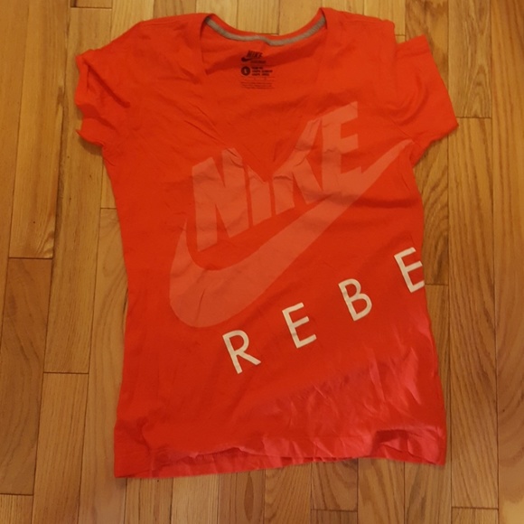 Orange Nike T-Shirt - Picture 1 of 3